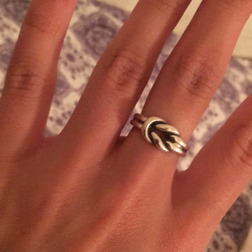 Love knot ring